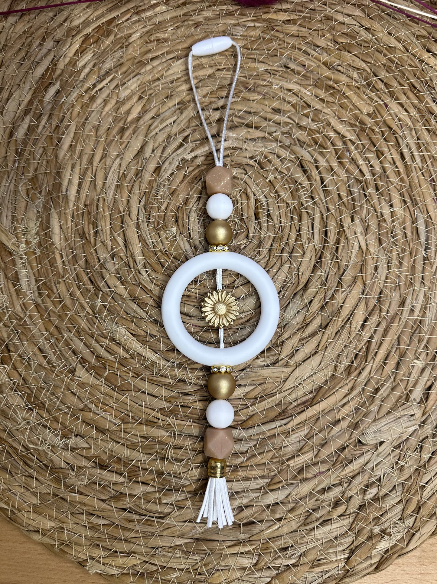 Bijou de voiture